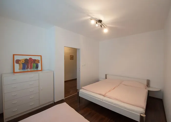 Czech Family Nyaraló *